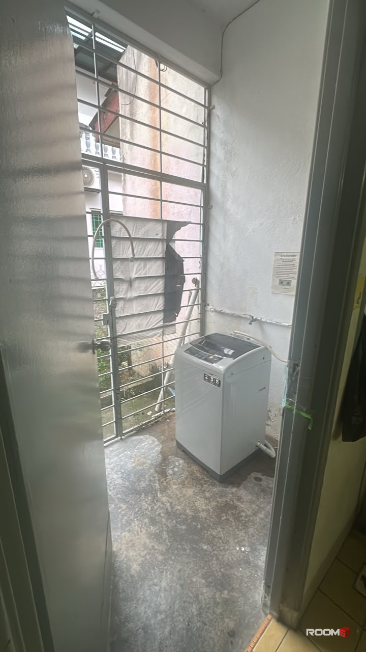 Puchong Single Room With LOW DEPOSIT For Rent