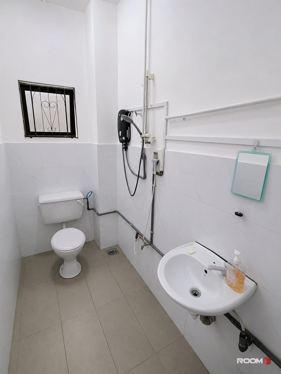 🏠 Spacious Room For Rent @ SS2 PJ | 🚗 5 Mins To The Starling & Damansara Uptown 🔥