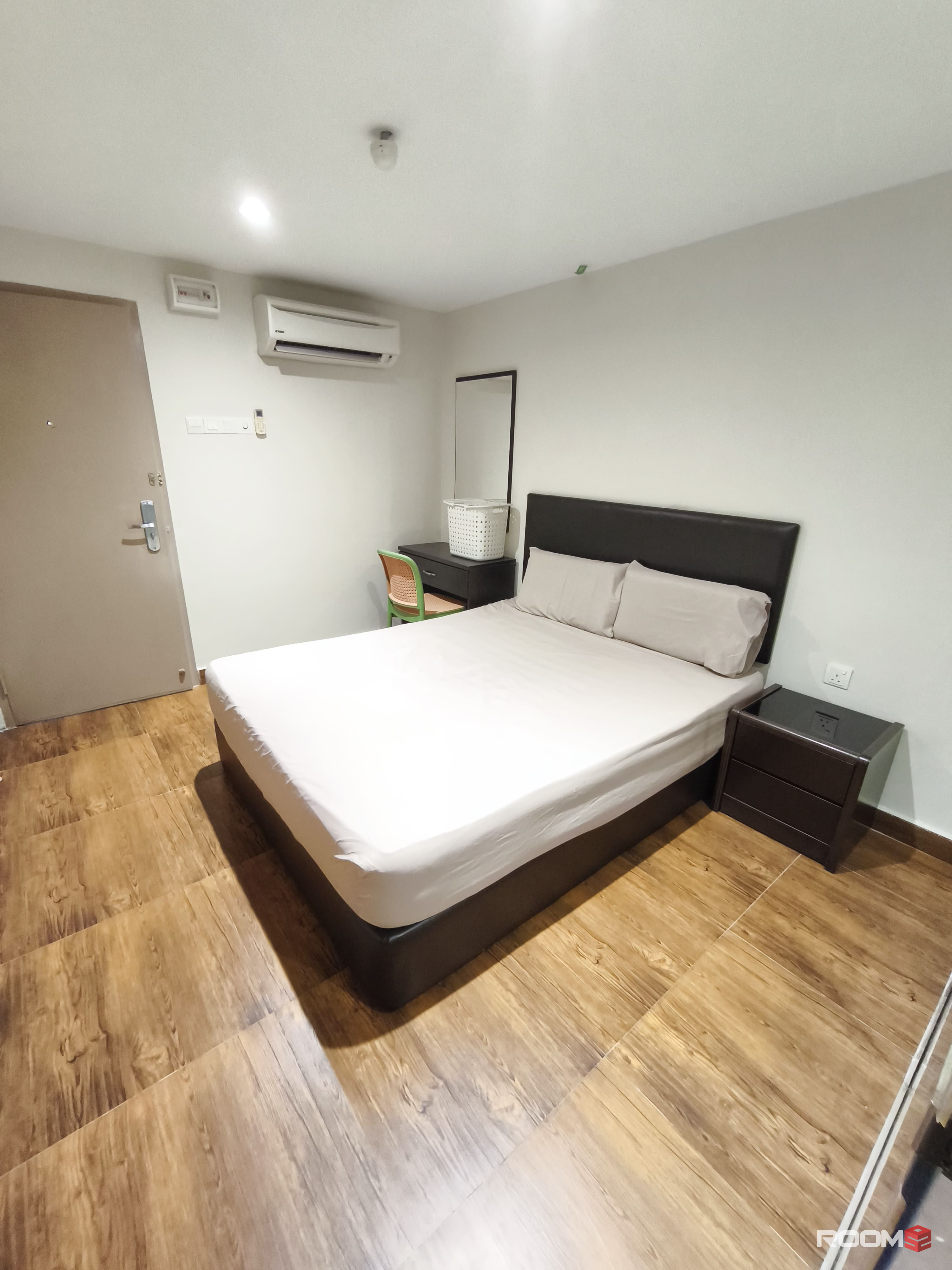 ❄️Aircon Middle Room For Rent Immediately🤩🚗driving distance to ICITY 🚗UITM SHAH ALAM 🚗Shah Alam Hospital🚗
