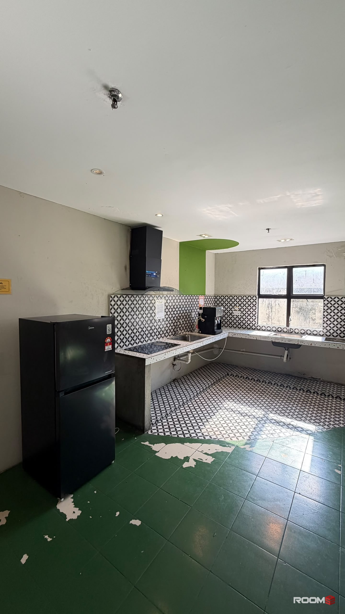 🎈🎈Spacious Co-Living Room with [ Zero Deposit ] ( NEW CONCEPT !! ) HOTEL ROOM FOR LONG STAY @ BANDAR PUCHONG JAYA🎈🎈