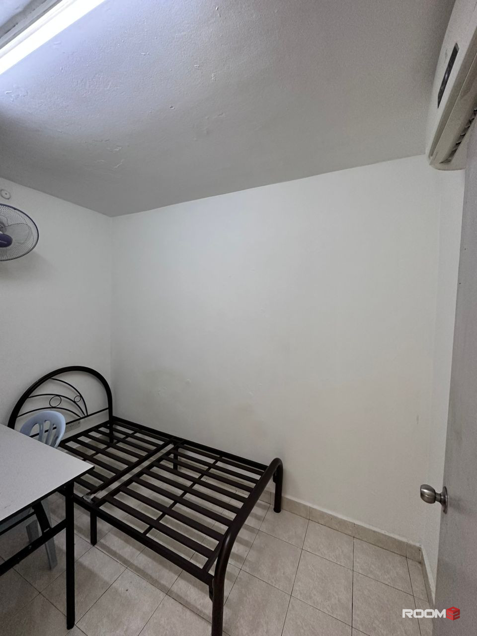 Limited Unit Available !!! Middle room for rent at Jalan Wawasan Pusat Bandar Puchong.