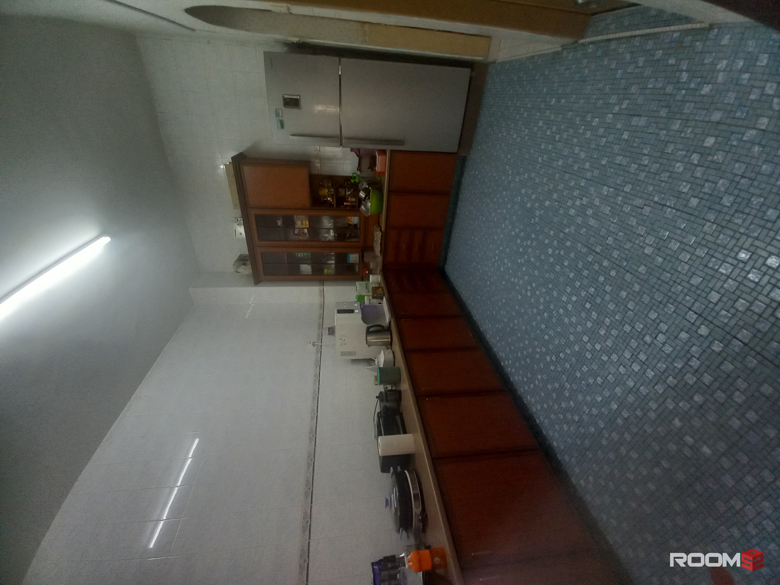 Medium Room in Landed House Facing Field