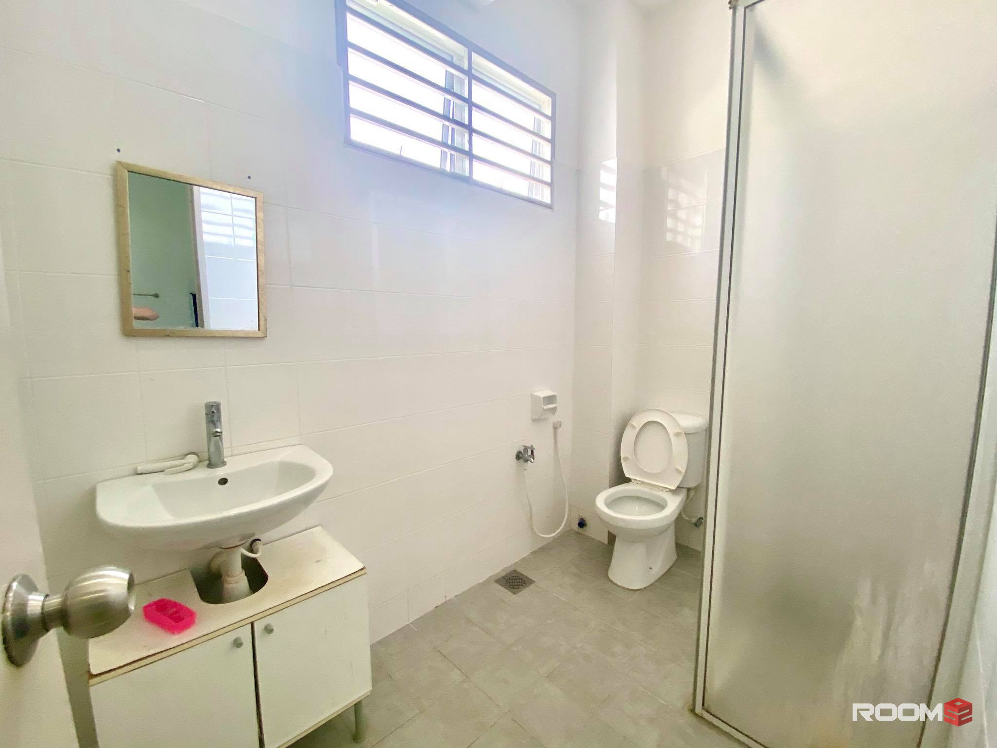 Master Room at Kajang, Selangor ~ 🌟👉Bilik Sewa Kajang [𝐇𝐎𝐒𝐏 𝐊𝐀𝐉𝐀𝐍𝐆] Tmn Saga Emas (NEAR MRT)  TTDI Grove, MK