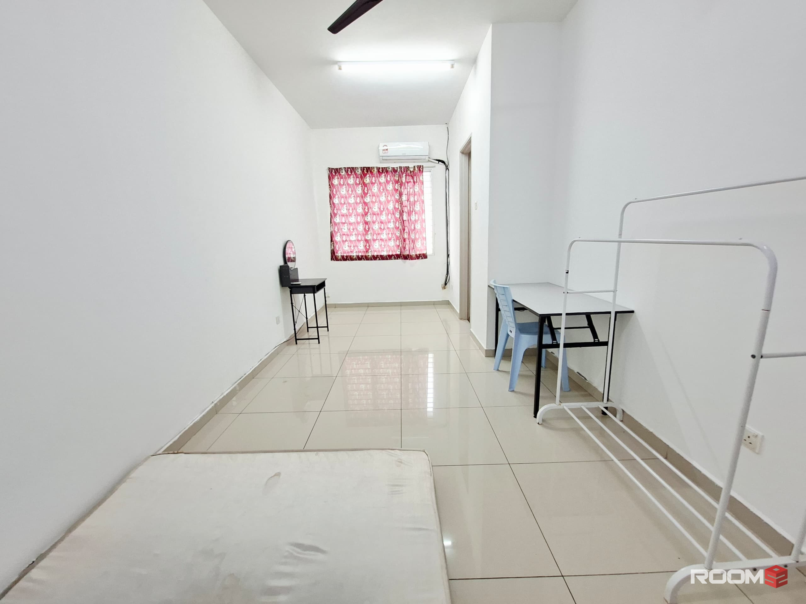 LRT 3 Klang, Lotus, Aeon Bukit Tinggi Fully Furnished Affordable Room