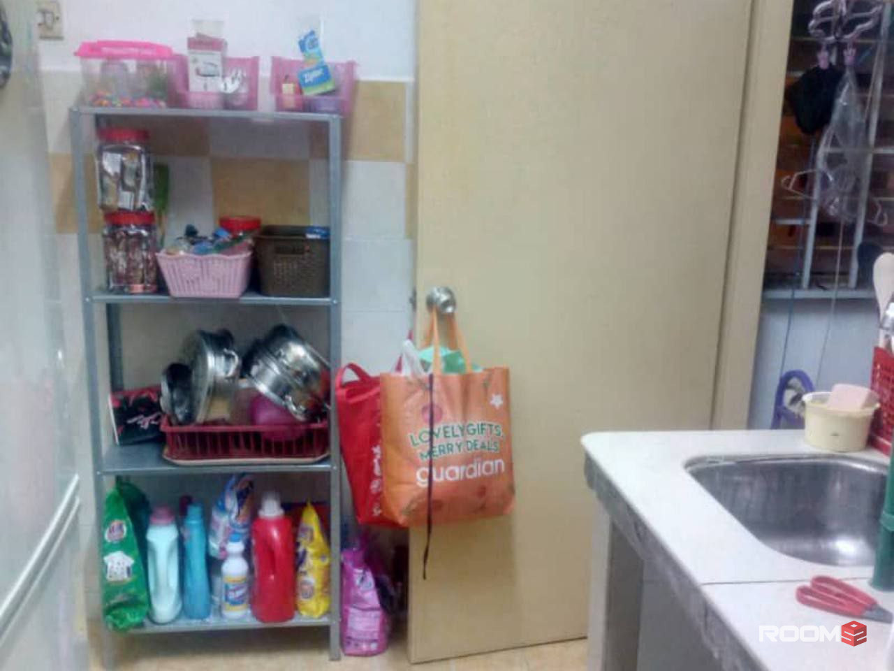 Medium Room, Mentari Court, Blok A