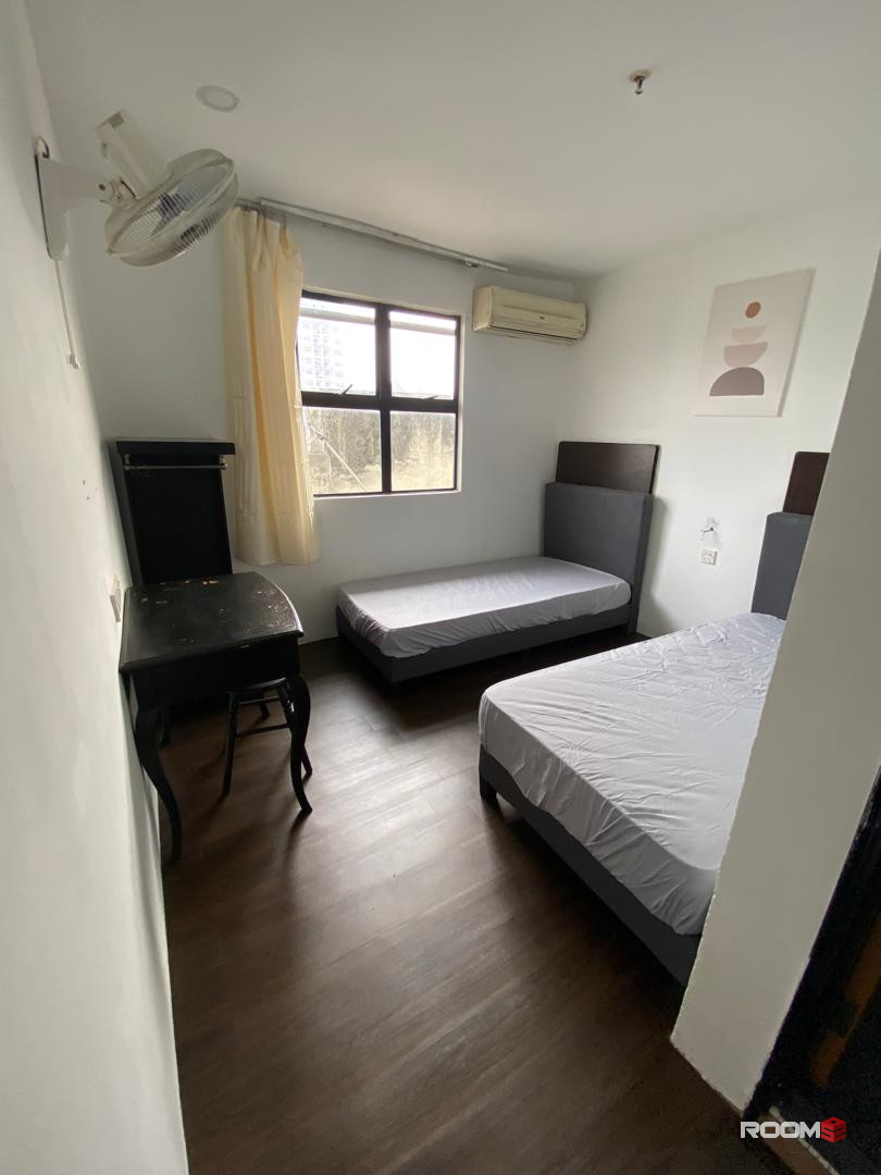 🚀 Move-In Ready Co-Living Room in Puchong Jaya | Zero Deposit + Free Cleaning & Wifi 🎁
