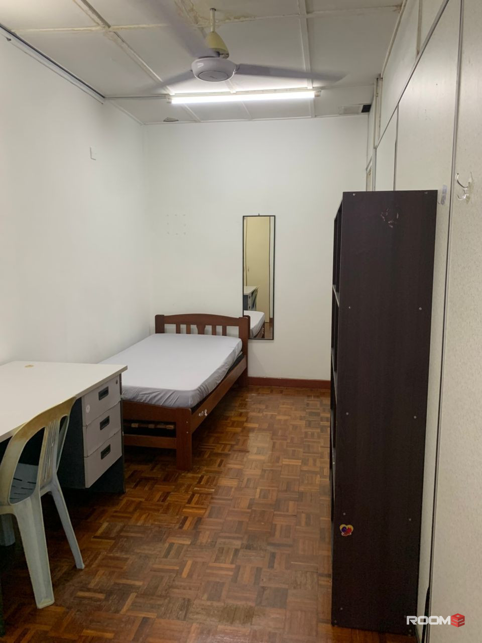 ‼️ ZERO DEPOSIT ‼️ 🏡 Middle Room @ SS15 🏡 👨 MALE UNIT 👨
