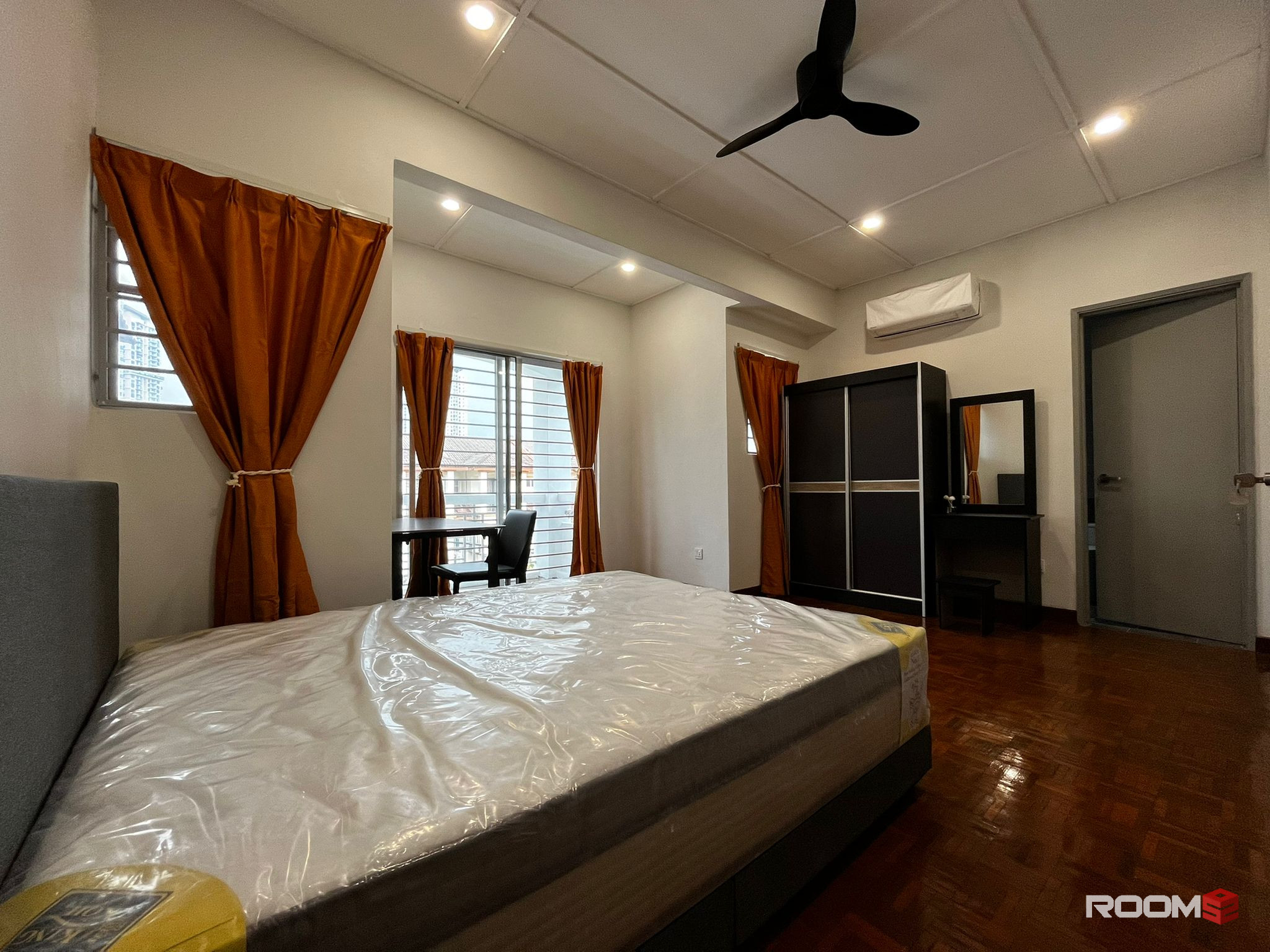 Puchong (Single Room For Rent) - Chinese Female