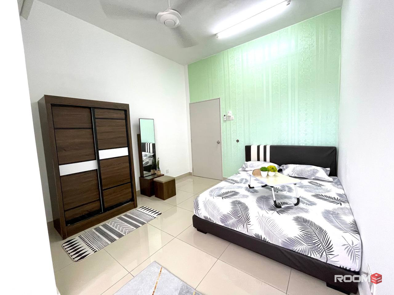 Middle Room at Bandar Mahkota Cheras, Cheras South ~ 🌟👉 Bilik Sewa Cheras, Seri Kembangan [𝐀𝐓𝐓𝐀𝐂𝐇𝐄𝐃 𝐓𝐎𝐈𝐋𝐄