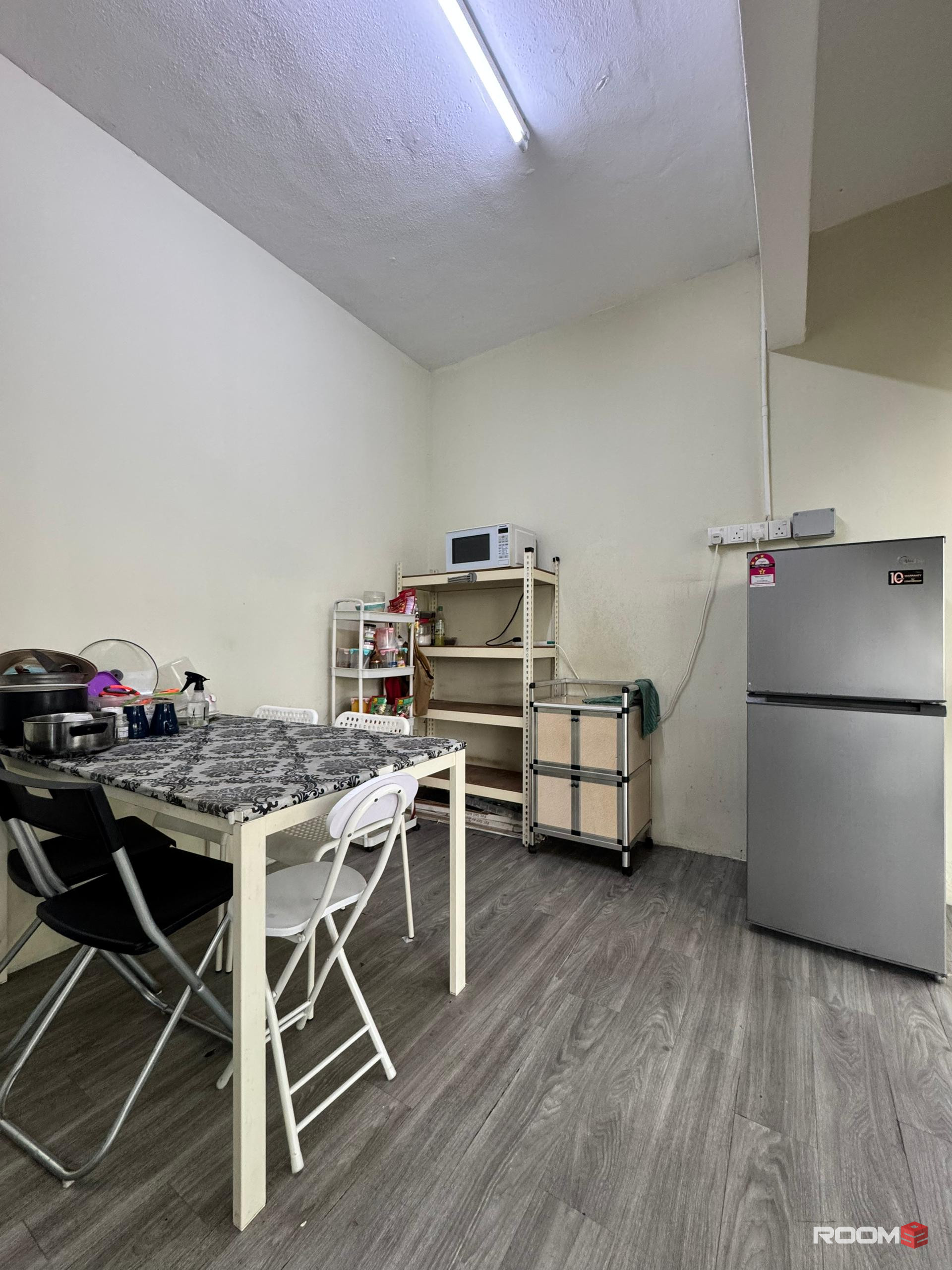 🚶 1 MINS TO LRT SS15 🚶 ‼️ ZERO DEPOSIT ‼️ 🏡 Private Middle Room @ SS15 🏡