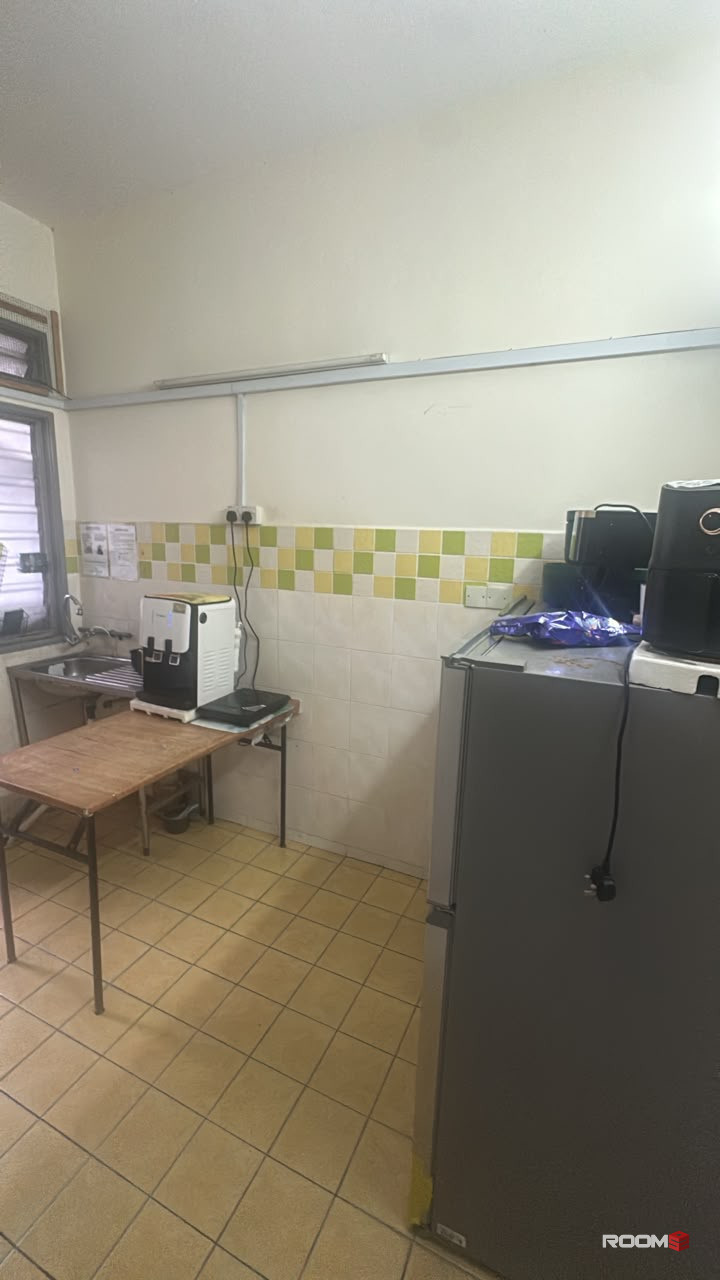 Puchong Single Room With LOW DEPOSIT For Rent
