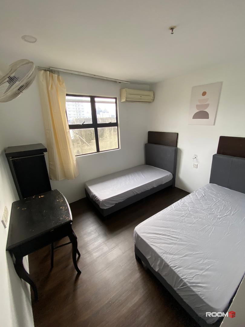 🍳 Zero Deposit Room for Rent in Puchong Jaya | Free Wifi, Cleaning & Cooking Allowed 🧺