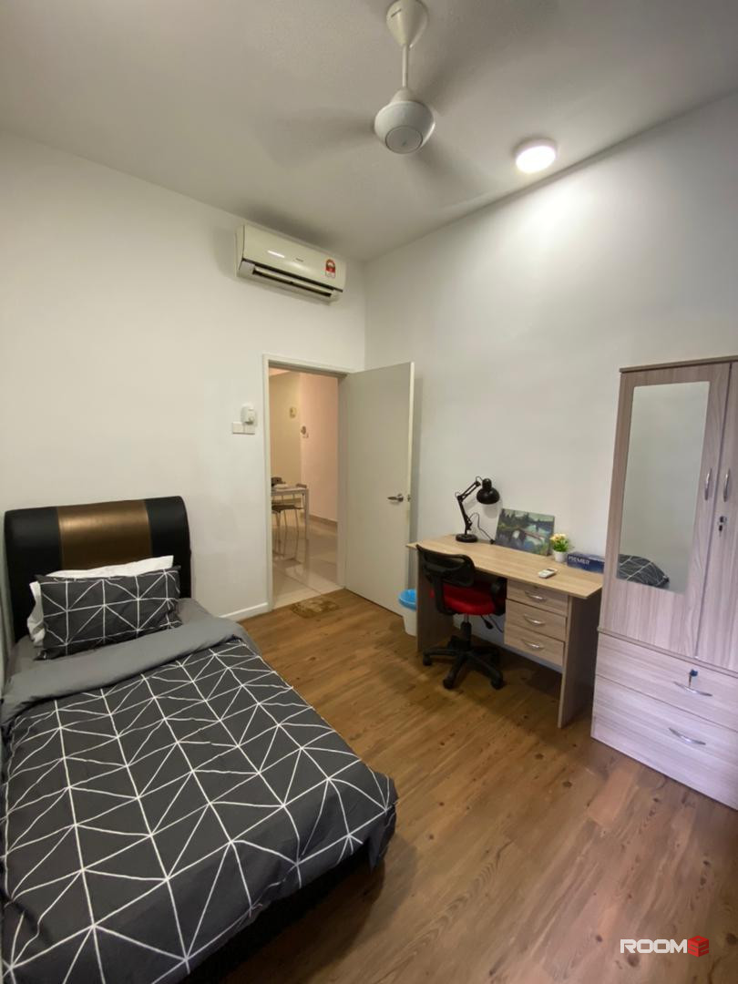 RENT Comfy & Clean Single Bedroom ❗❗ Shah Alam, Paramount Utropolis Glenmarie