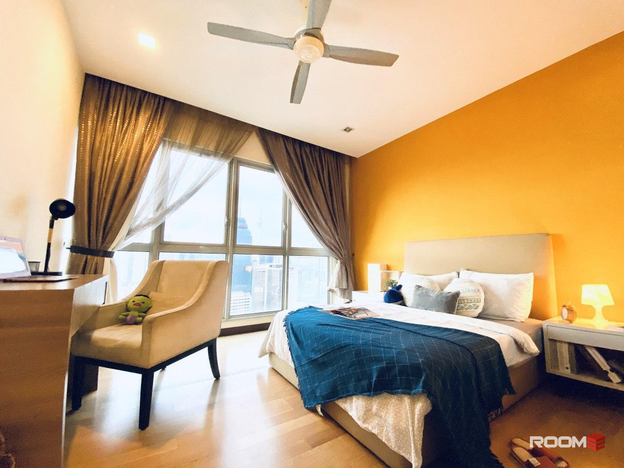 Regalia Suite: No Deposit, No Worries! Secure Your Dream Room Now! 🚪💫