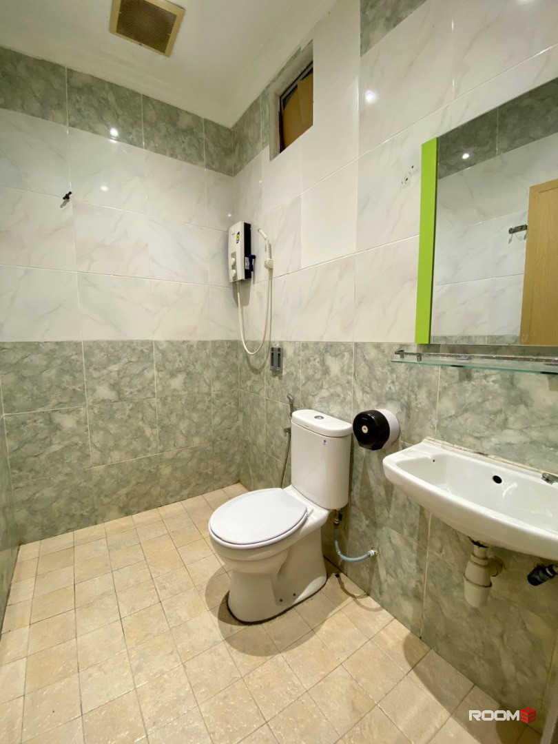 Low Deposit! 6Mins 🚘to Sri Rampai MRT Station | Available Private Room in Wangsa Maju