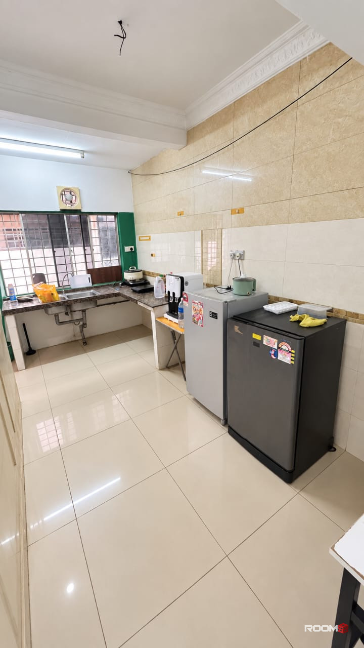 🏢 SS7 Kelana Jaya Single Room For Rent 🛏️ | 🚶10 mins walk to Paradigm Mall 🛒🛍️
