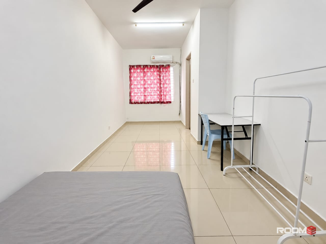 🏡✨ Medium Room For Rent @ Botanic Klang 🚿 Attached Shared Bathroom | 🚘 Near GM Klang & Aeon Mall 🛒