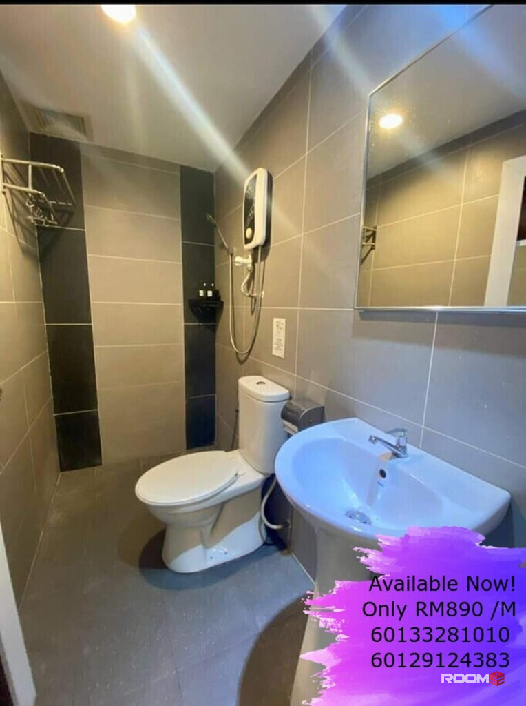 | Near Bus Stop Free Parking Hotel Master Room at SS2, Petaling Jaya
