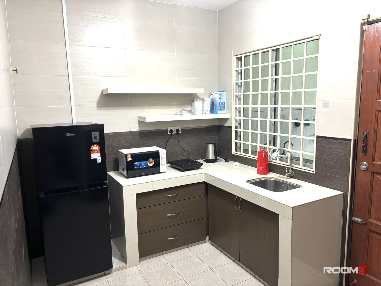 Premium ⭐️ Single Room Fully Furnished @ USJ 2, Special Promotion, Aircond Wardrobe Table Chair Mattress
