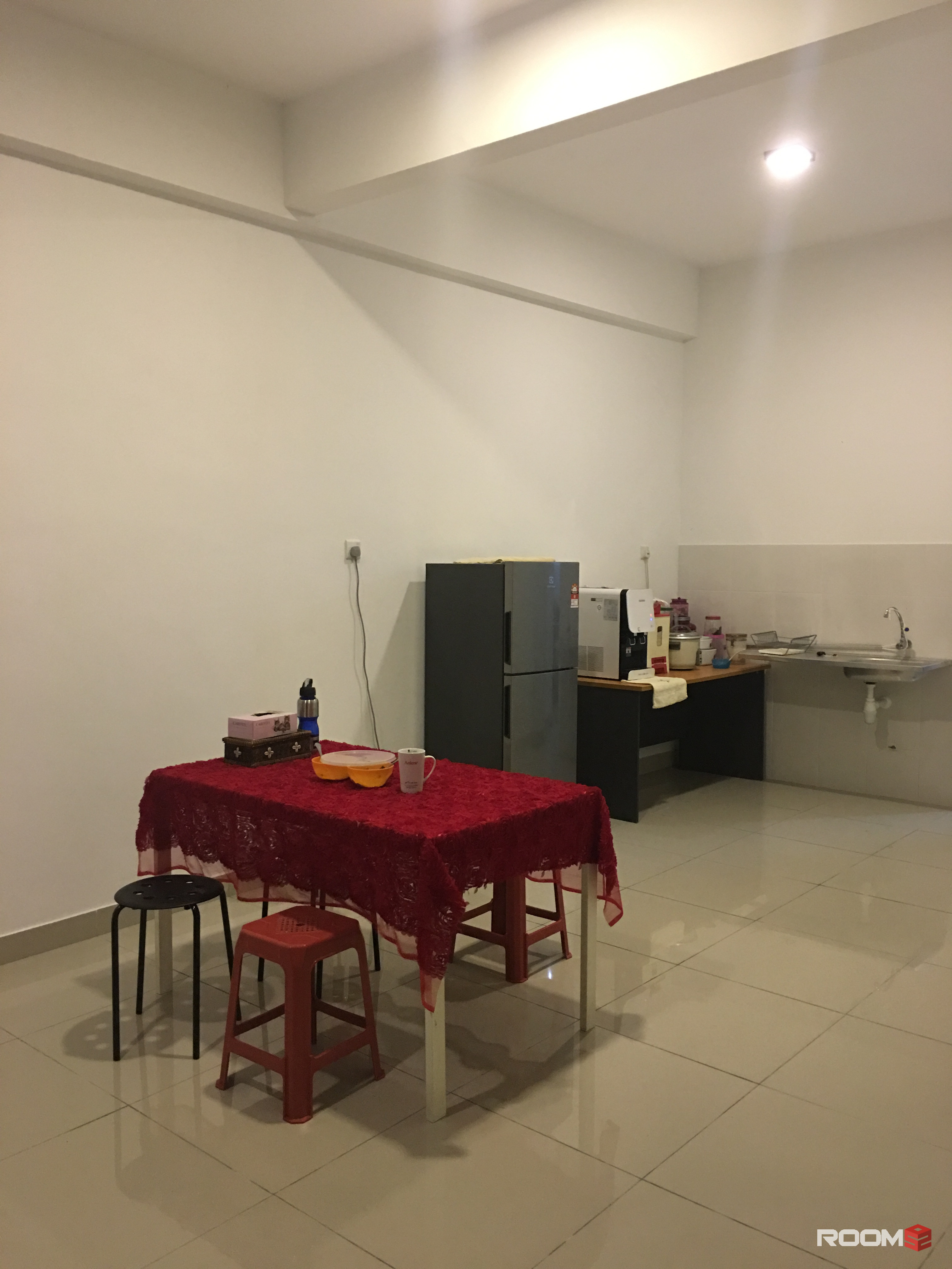 Single Room at Puchong, Selangor, Bilik Sewa Puchong [🔥👉 𝑫𝒊𝒔𝒄𝒐𝒖𝒏𝒕 30% ❗] Abadi Height, Kg Meranti, Bkt Puchong