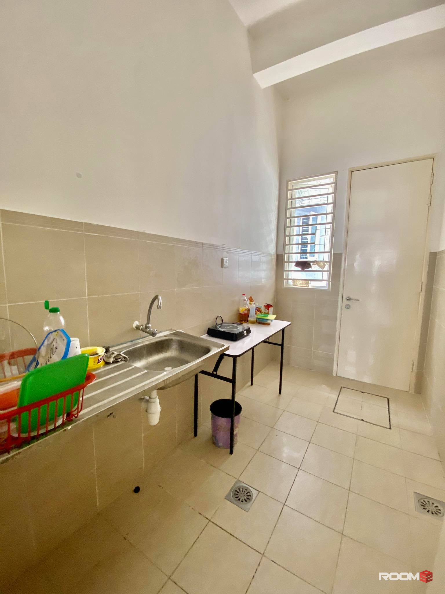 Middle Room at Bandar Mahkota Cheras, Cheras South ~ 🌟👉 Bilik Sewa Cheras, Seri Kembangan [𝐀𝐓𝐓𝐀𝐂𝐇𝐄𝐃 𝐓𝐎𝐈𝐋𝐄