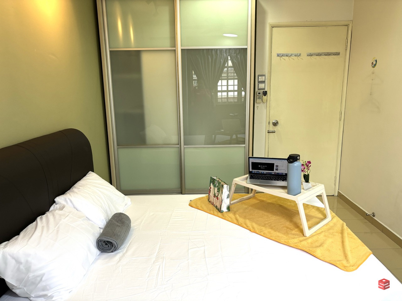 Premium ⭐️ Master Room Fully Furnished @ Kelana Mahkota, Special Promotion, Aircond Wardrobe Table Chair Mattress
