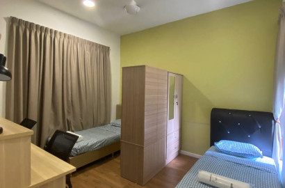 ✨Shared room for RENT in Paramount Utropolis✨