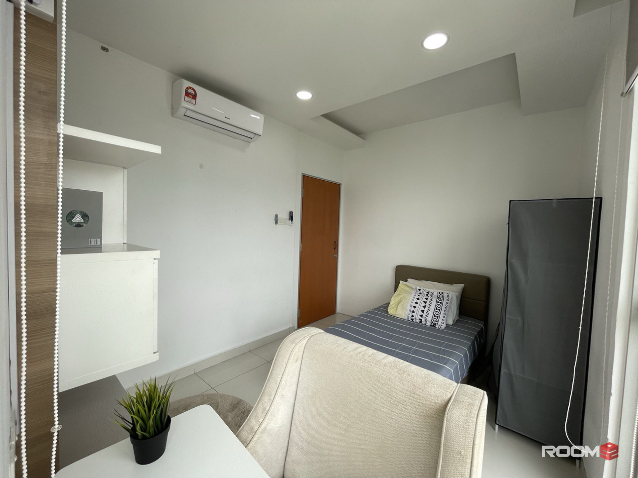 😭 Tired Searching For ZERO Deposit Room? 😥 Don't Worry ✋🏻 We Can Help You 😍 At Regalia, Putra 🏡