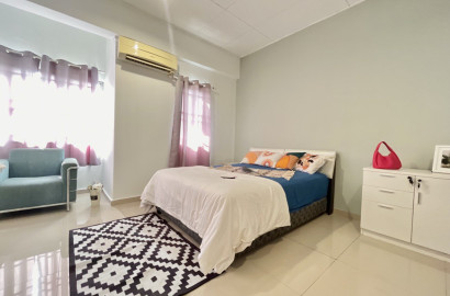 Female Unit 👩🏻 Don't miss out on this amazing opportunity! 🌟🏡  Book your room at Bukit OUG now 📞✨
