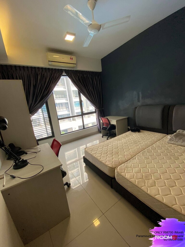 😍 5 mins walk to KDU😍 Inclusive all Utilities except aircond 😍Free Wifi 😍Free Cleaning 😍Fully furnish room at Utrop