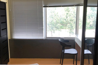 🤩PROMOTION!!!! 🤩 HIGH SPEED INTERNET Big Room Fully Furnished Aircond Wardrobe Table Chair Mattress