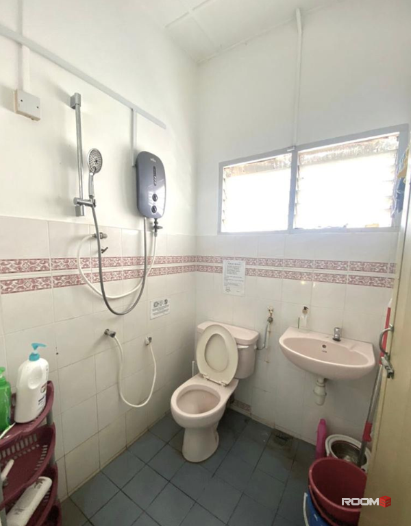 🏠 Fully Furnished Middle Room Landed in SS2 Petaling Jaya🏠near LRT Taman Bahagia/Sea Park🏖️✨