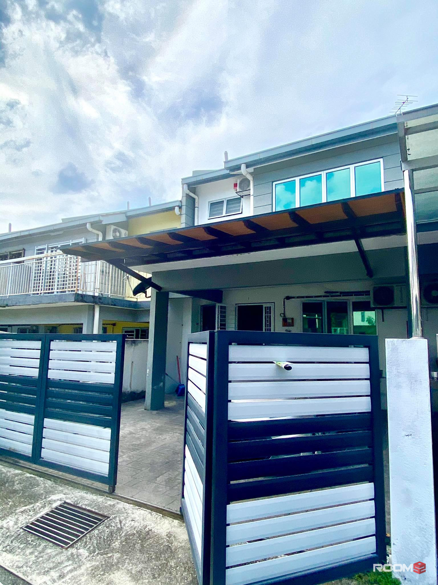 Master Room at Kajang, Selangor ~ 🌟👉Bilik Sewa Kajang [𝐇𝐎𝐒𝐏 𝐊𝐀𝐉𝐀𝐍𝐆] Tmn Saga Emas (NEAR MRT)  TTDI Grove, MK