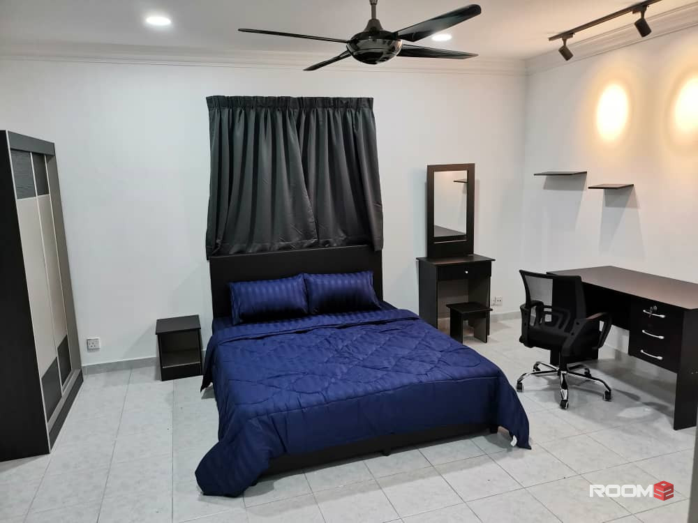 Master Room Private Bathroom & Free Car Park @ Subang Jaya USJ (Near LRT)