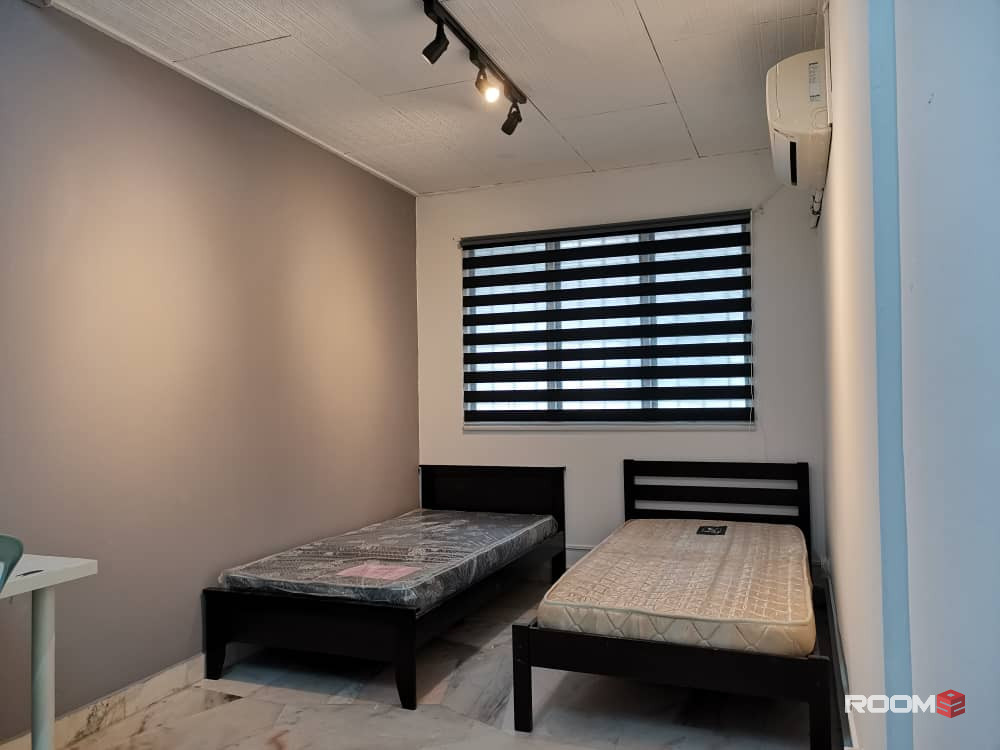 Middle Room Twin Single Bed @ Bandar Sunway