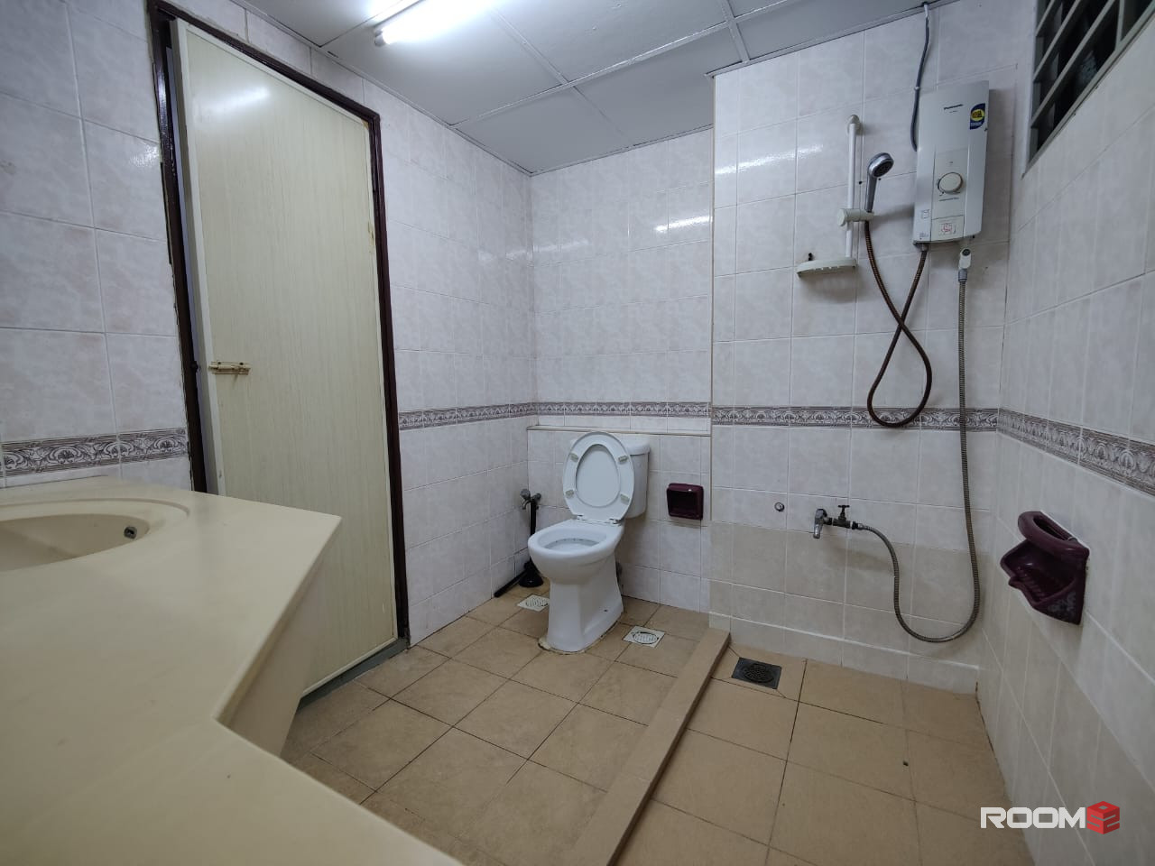 Master Room Private Bathroom (Direct Link Bridge to Sunway University) @ Lagoon View Sunway