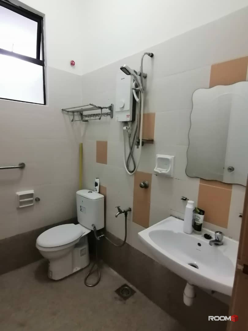 Room for rent at Taman Bukit Indah @ Nusajaya