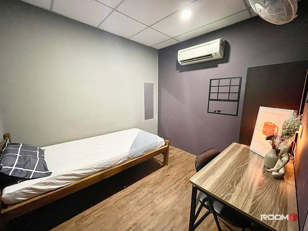 ✨Female Unit Single room at SS15 neat LRT🚉