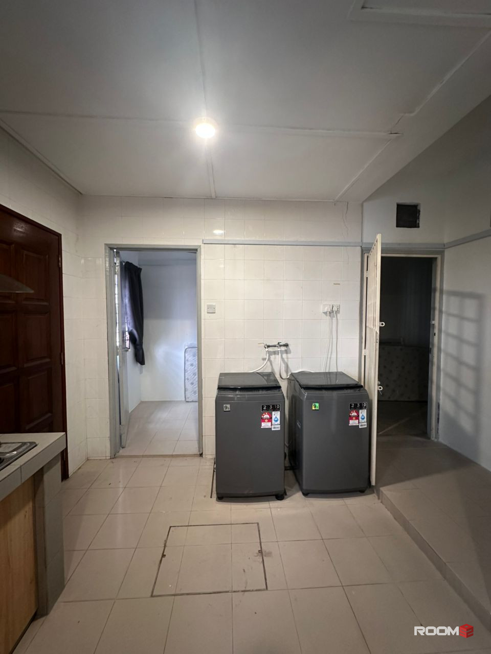 SECTION 19, PETALING JAYA, FEMALE UNIT TO RENT, ZERO DEPOSIT