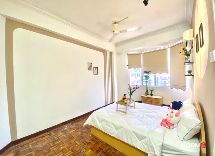 Premium Master Room For Rent @ Kelana Putera