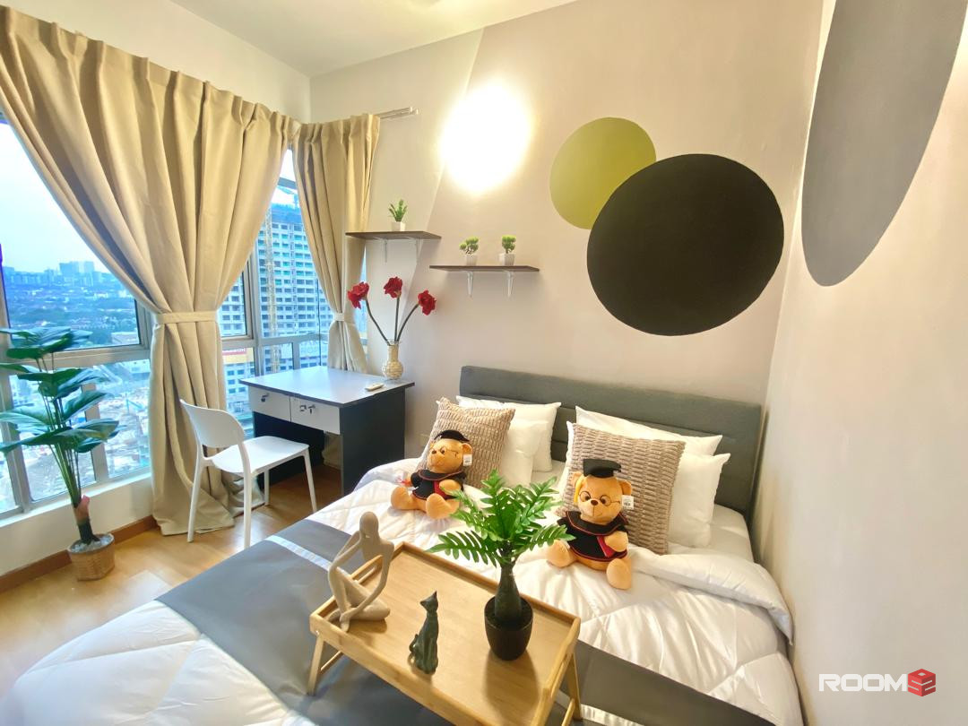 Premium Master Room For Rent @ Millennium Square