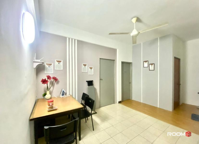 Premium Master Room For Rent @ Millennium Square