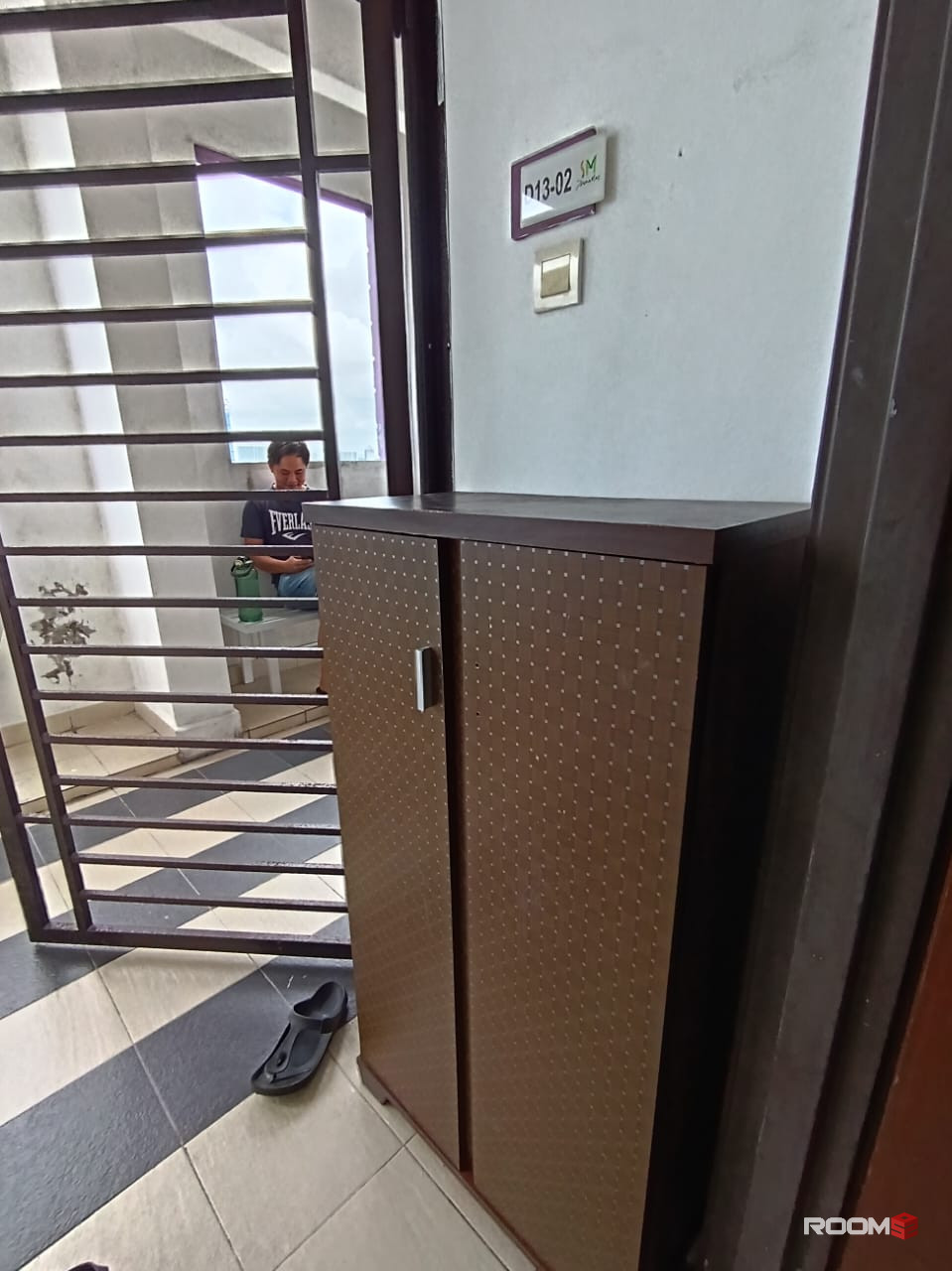 Female Room renting at Suriamas Suites Condominium @ Larkin JB Town