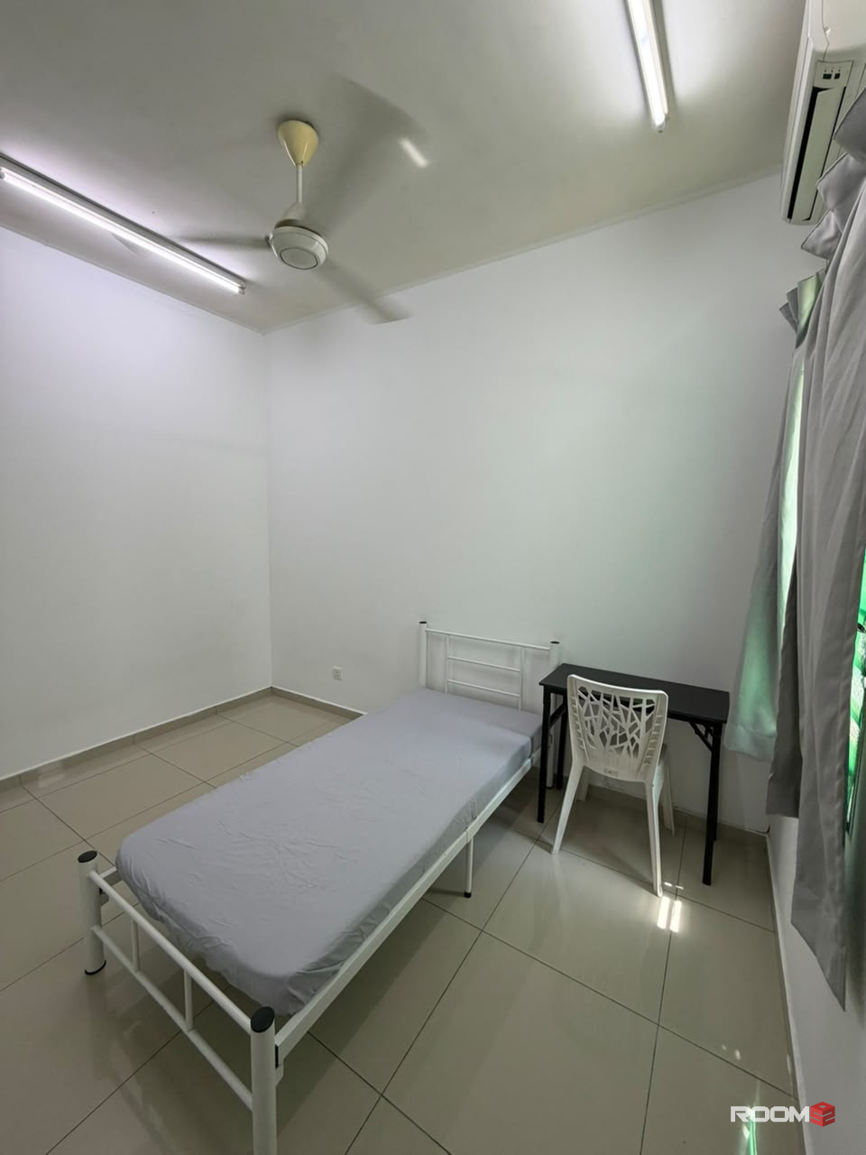 ‼️LOW DEPOSIT‼️BANDAR BOTANIC KLANG COZY MIDDLE ROOM FOR RENT🏠NEARBY GM KLANG , PORT KLANG , AEON MALL BUKIT TINGGI🤩🤩
