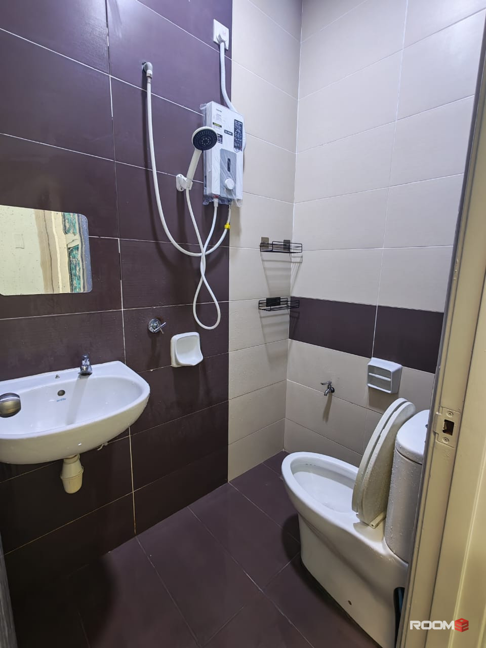 Male room for rent at Taman Nusantara Prima @ Gelang Patah