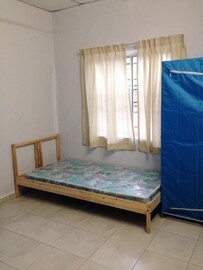 URGENT!!! Room to let USJ Subang Near Summit, Segi College With Wifi