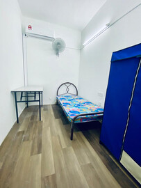 Limited Room Available @ SS21 Starling Mall