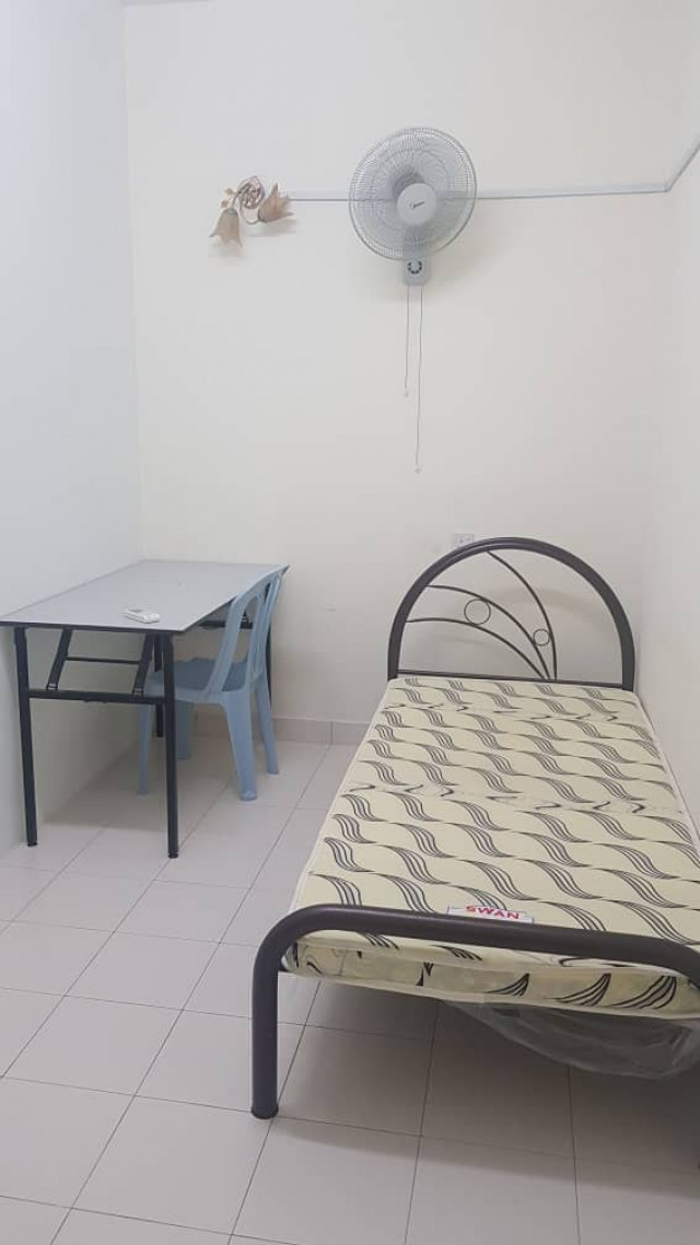 LOW DEPOSIT SINGLE ROOM FOR RENT