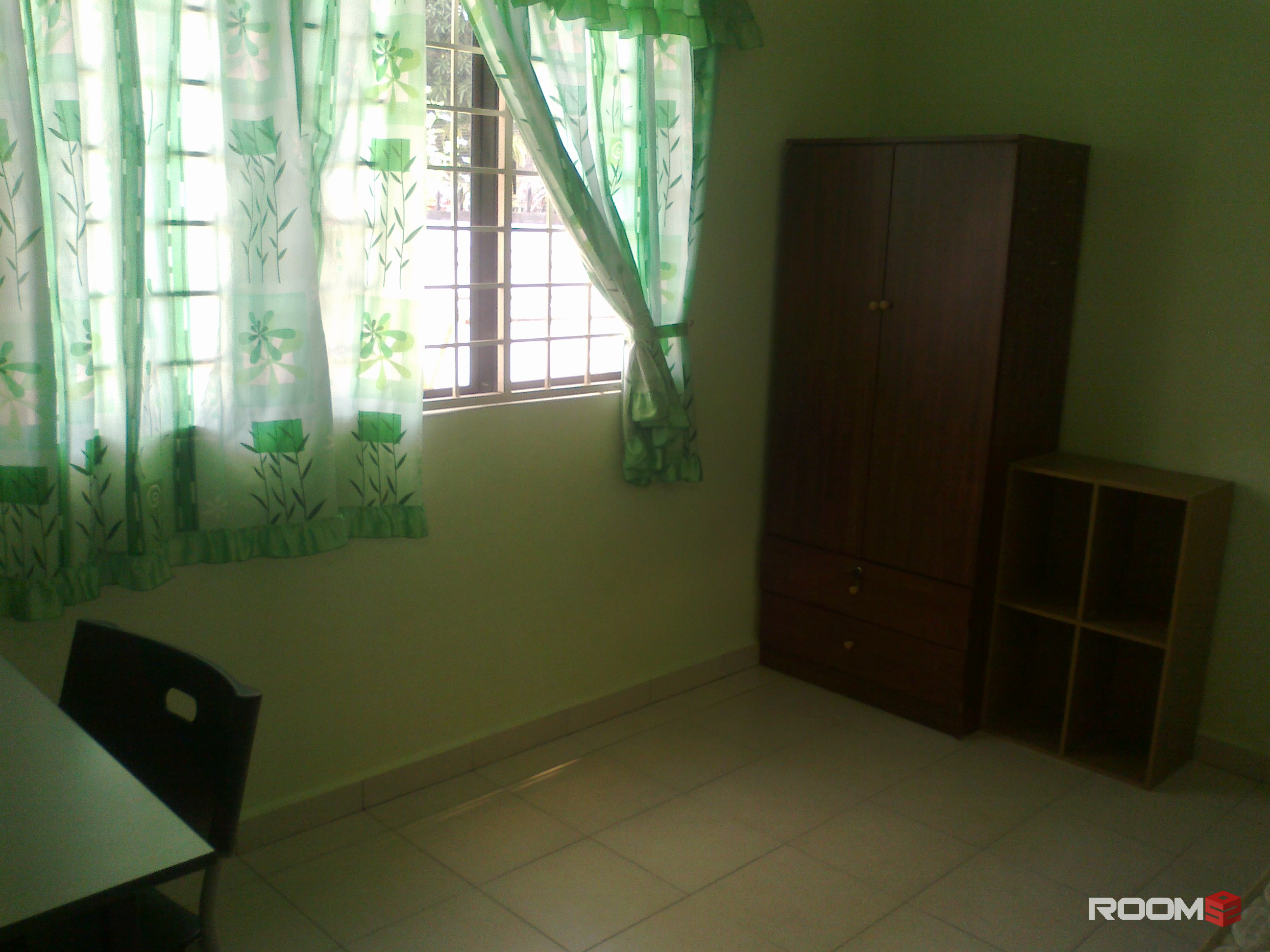 SS15 Furnished Room with private bathroom near Subang Square walk to LRT SS 15, Alpha, Inti i
