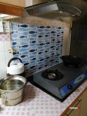 [Free wifi & utilities] Fully Furnish Middle Room